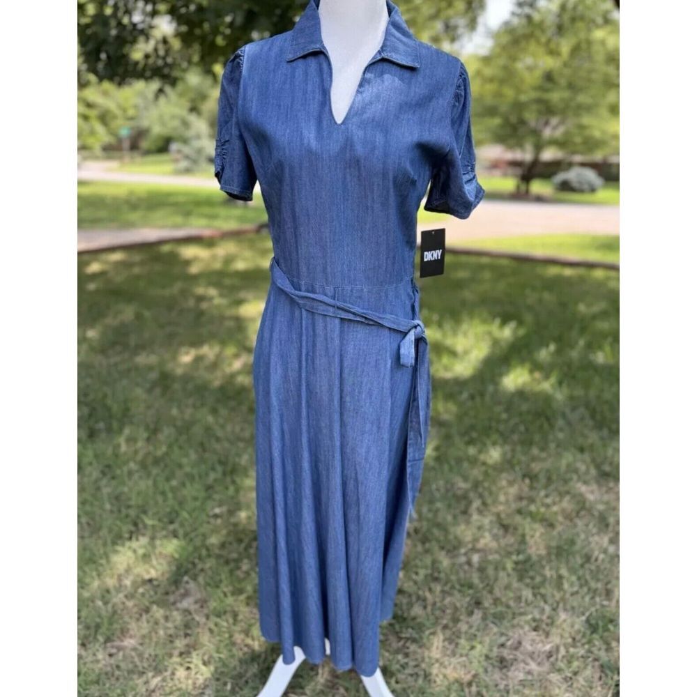DKNY Dress Women's 4 Blue Short Sleeve V-Neck Belted Chambray Midi Cottagecore‎